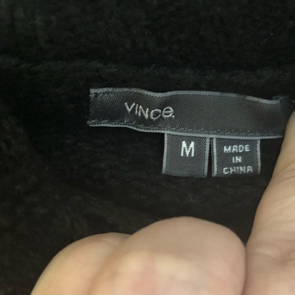NWOT Vince Turtleneck Long-Sleeve Sweater Sz Med - Picture 4 of 5